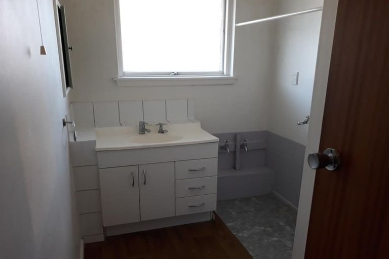 Photo of property in 1/6 Nanette Street, Upper Riccarton, Christchurch, 8041