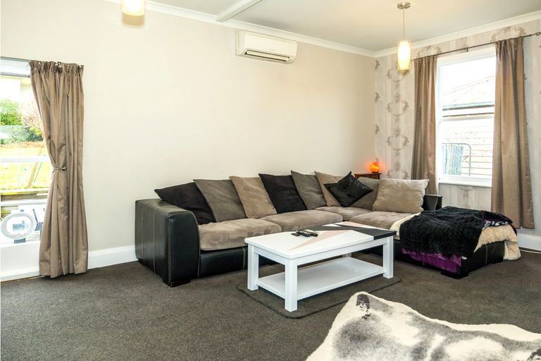 Photo of property in 23 Roslyn Terrace, West End, Timaru, 7910