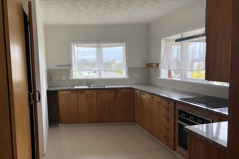 Photo of property in 23 The Boulevard, Sunnyhills, Auckland, 2010