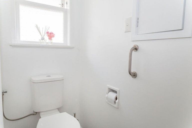 Photo of property in 10 Ranfurly Street, Dannevirke, 4930