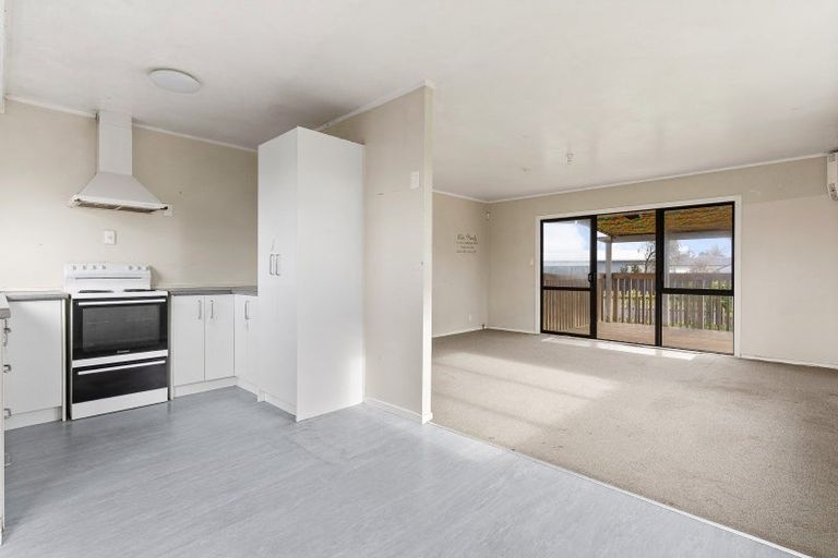 Photo of property in 1/12 Templeton Place, Clendon Park, Auckland, 2103