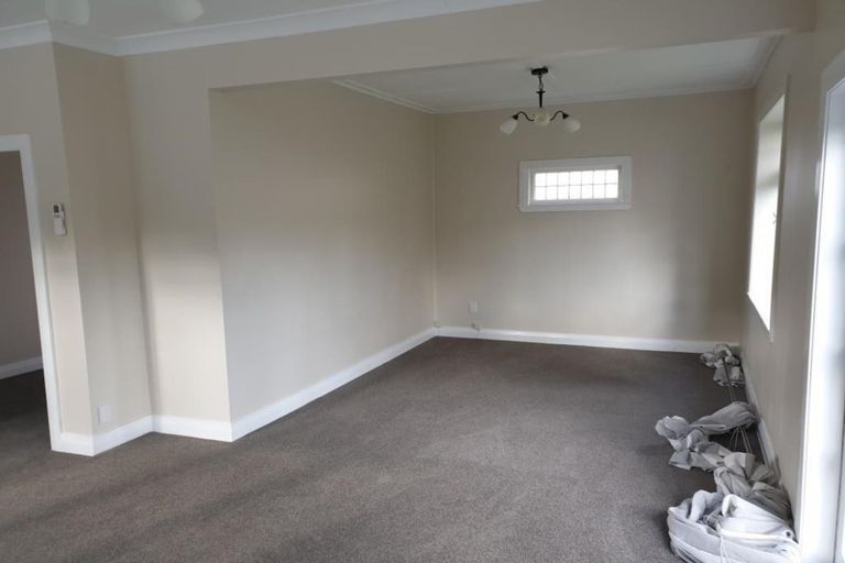 Photo of property in 41 Cambridge Terrace, Waiwhetu, Lower Hutt, 5010