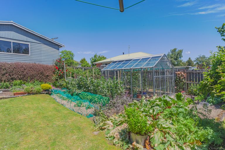 Photo of property in 38 Bouverie Street, Waimataitai, Timaru, 7910