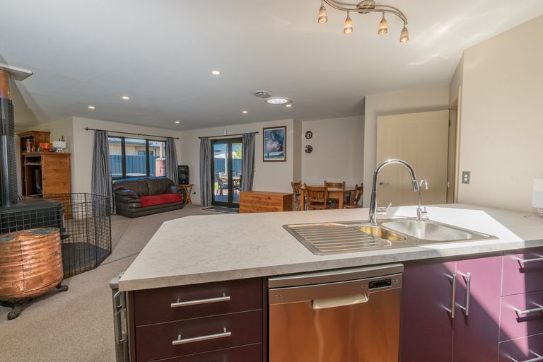 Photo of property in 7 Larch Crescent, Alexandra, 9320