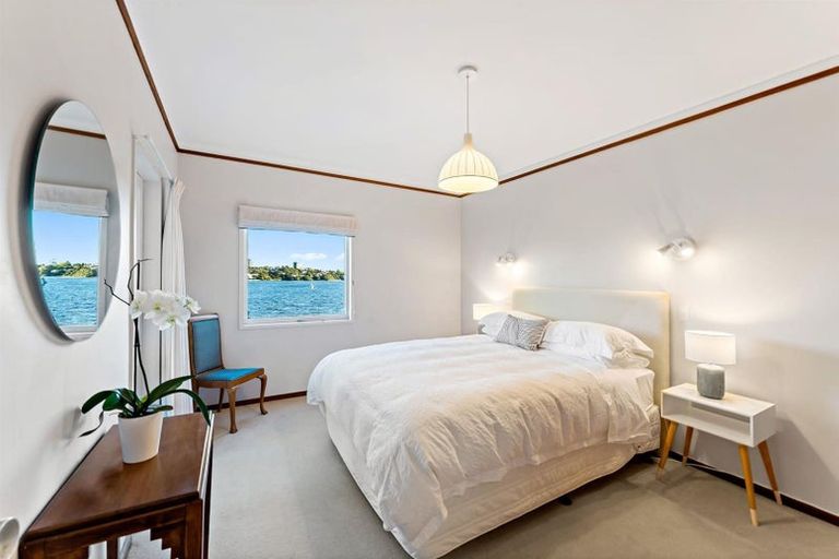 Photo of property in 47 Sylvan Park Avenue, Milford, Auckland, 0620