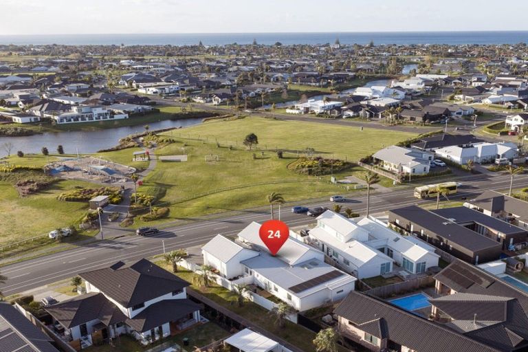 Photo of property in 24 Montiicola Drive, Papamoa Beach, Papamoa, 3118