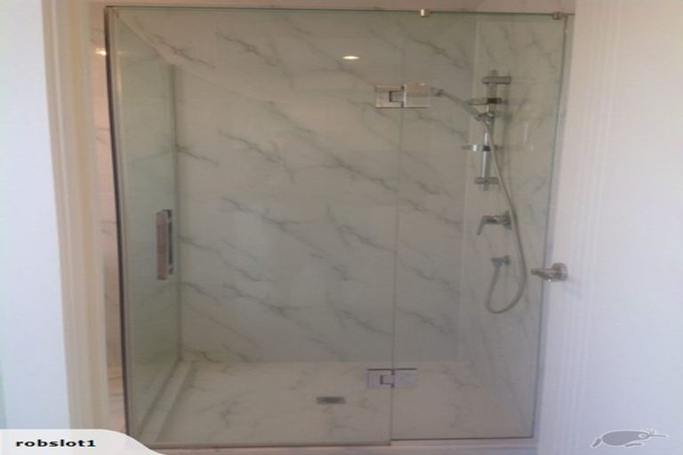 Photo of property in 43 Harrowglen Drive, Northcross, Auckland, 0630