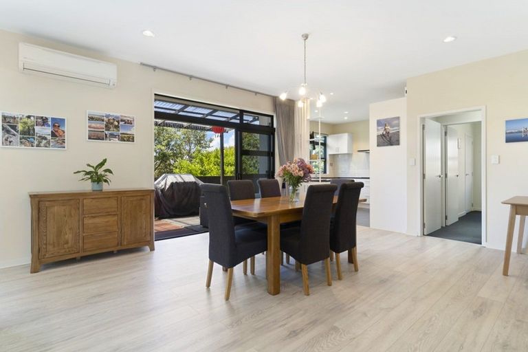 Photo of property in 6 Ella Place, Papamoa Beach, Papamoa, 3118