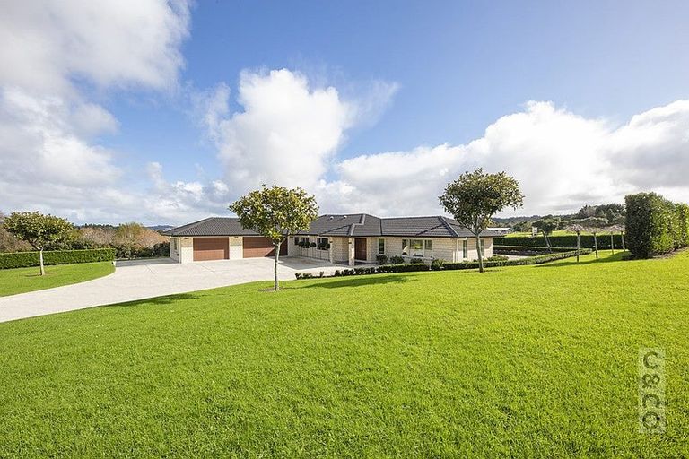 Photo of property in 289 Old North Road, Kumeu, 0892