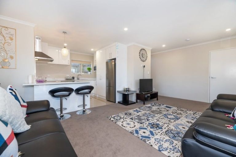 Photo of property in 55c Senator Drive, Manurewa, Auckland, 2105