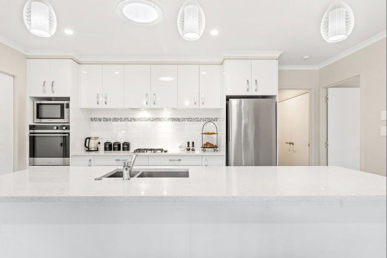 Photo of property in 20 Kokihi Lane, Snells Beach, 0920