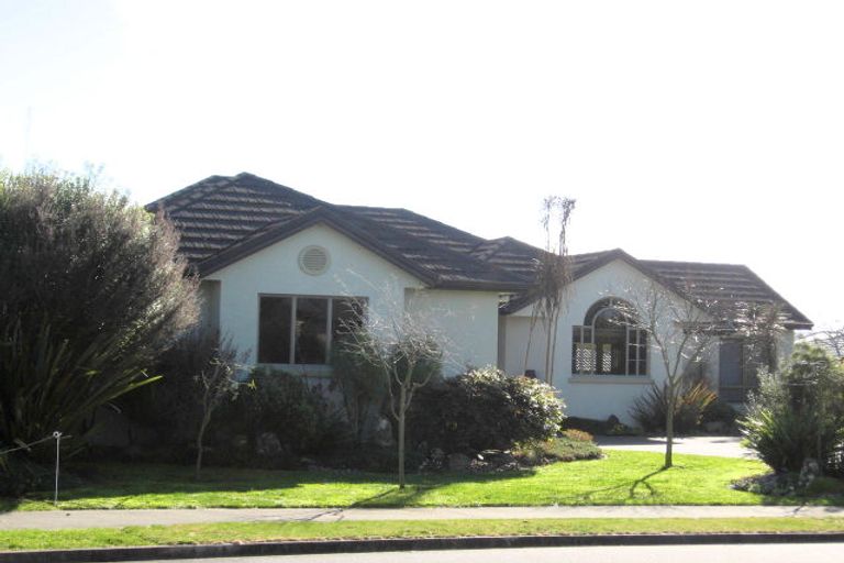 Photo of property in 19 Drumfearn Place, Rototuna, Hamilton, 3210