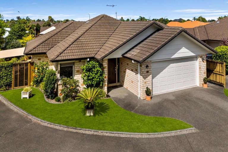 Photo of property in 30 Popata Close, Papamoa Beach, Papamoa, 3118