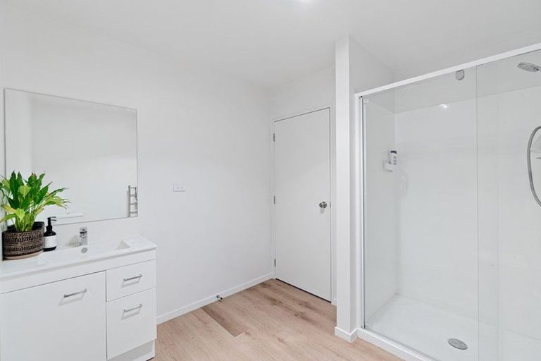 Photo of property in 29 Tuuhura Road, Pukekohe, 2120