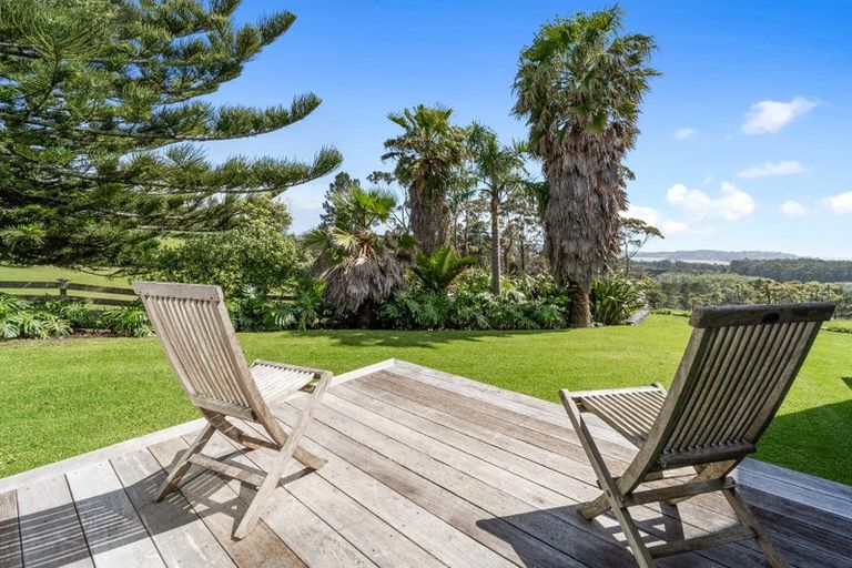 Photo of property in 201 Takatu Road, Tawharanui Peninsula, Warkworth, 0986