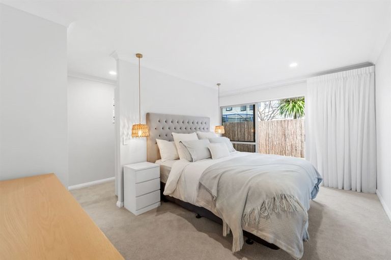 Photo of property in 32a Centreway Road, Orewa, 0931