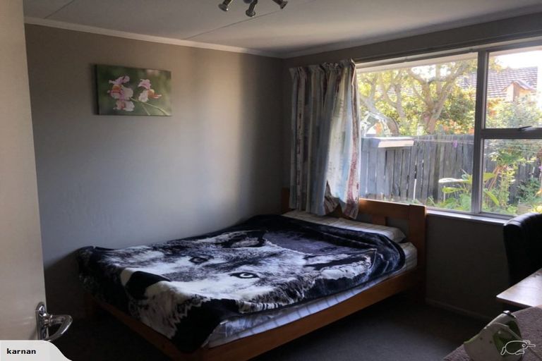 Photo of property in 1/5 Division Street, Riccarton, Christchurch, 8041