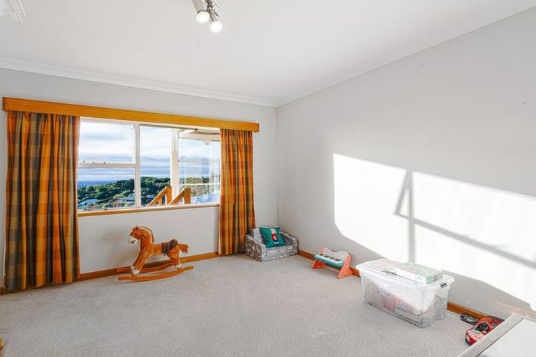 Photo of property in 196 Dyers Pass Road, Cashmere, Christchurch, 8022