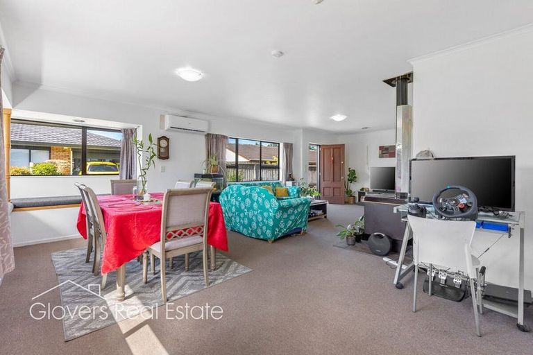 Photo of property in 3/409 West Coast Road, Glen Eden, Auckland, 0602