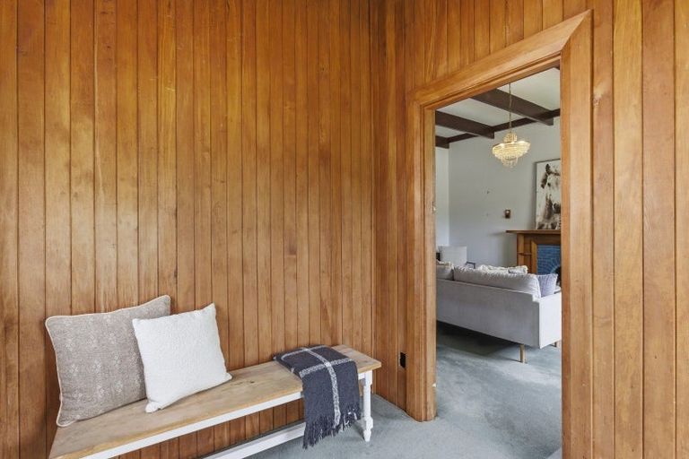 Photo of property in 225 Kuku Beach Road, Kuku, Manakau, 5570