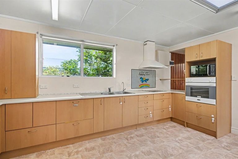 Photo of property in 114 Romilly Street, Westport, 7825