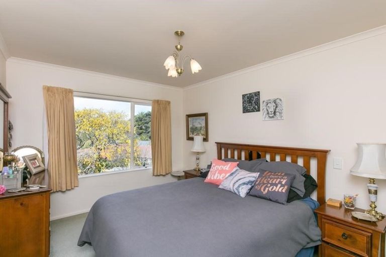 Photo of property in 6a Pony Grove, Churton Park, Wellington, 6037