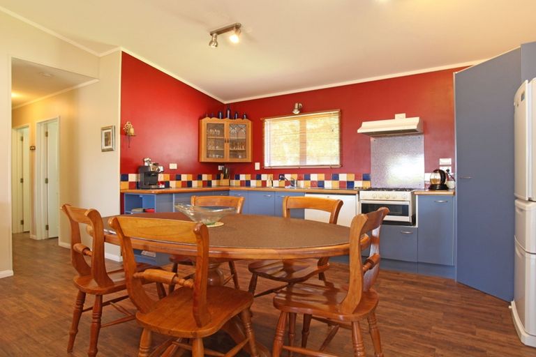 Photo of property in 20b Government Road, Raglan, 3225