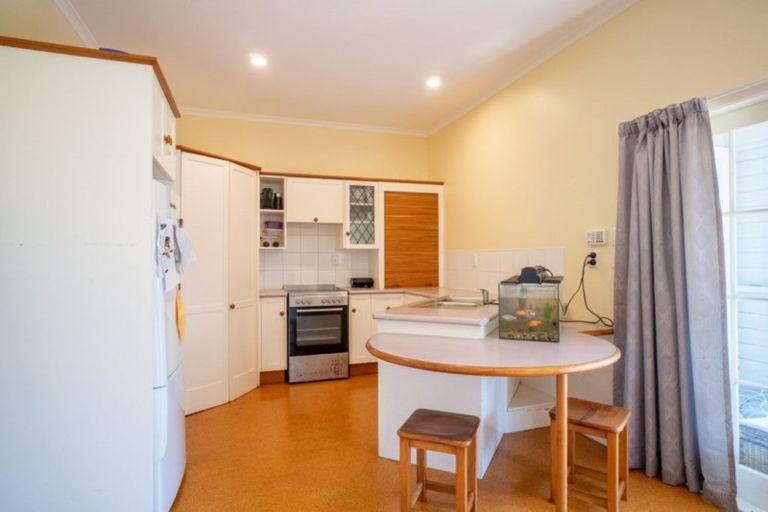 Photo of property in 253 College Street, West End, Palmerston North, 4412