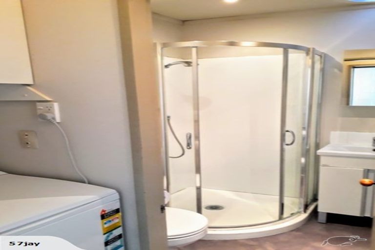 Photo of property in Sherwood Mews, 28u Bidwill Street, Mount Cook, Wellington, 6021