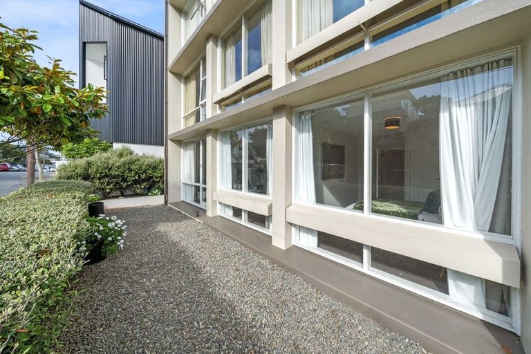 Photo of property in Embassy Court, 72 Brougham Street, Mount Victoria, Wellington, 6011