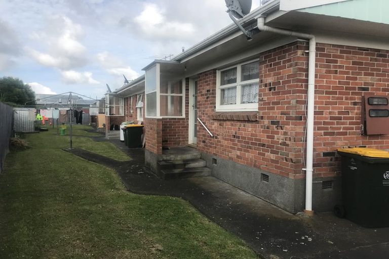 Photo of property in 1/17 Hoteo Avenue, Papatoetoe, Auckland, 2025