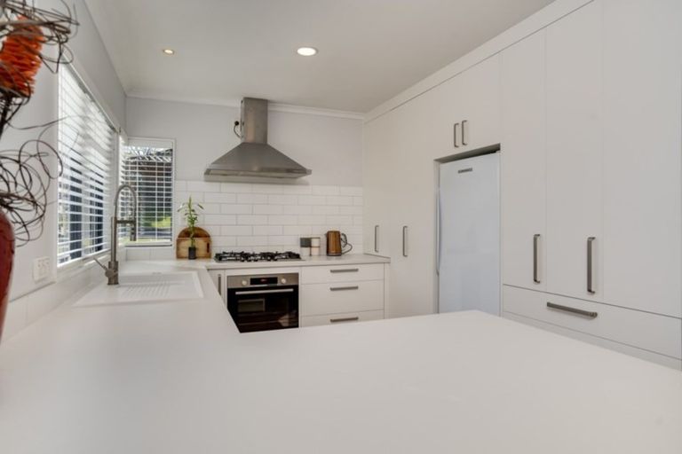 Photo of property in 15 Rothesay Lane, Bethlehem, Tauranga, 3110