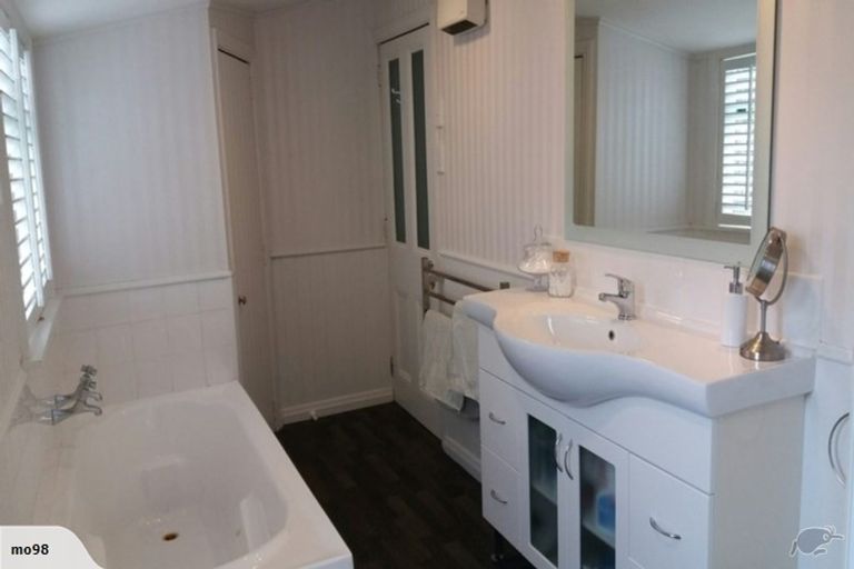 Photo of property in 43 Weston Road, Waiareka Junction, Oamaru, 9401