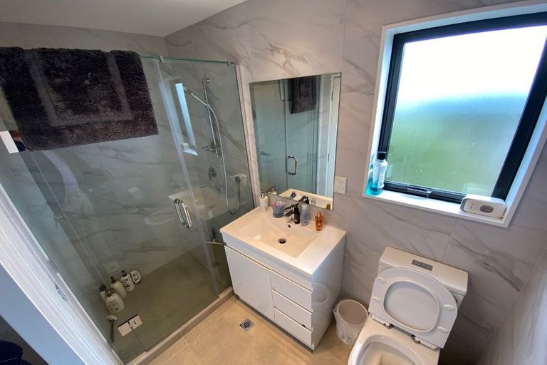 Photo of property in 7/60 Highland Drive, Highland Park, Auckland, 2010