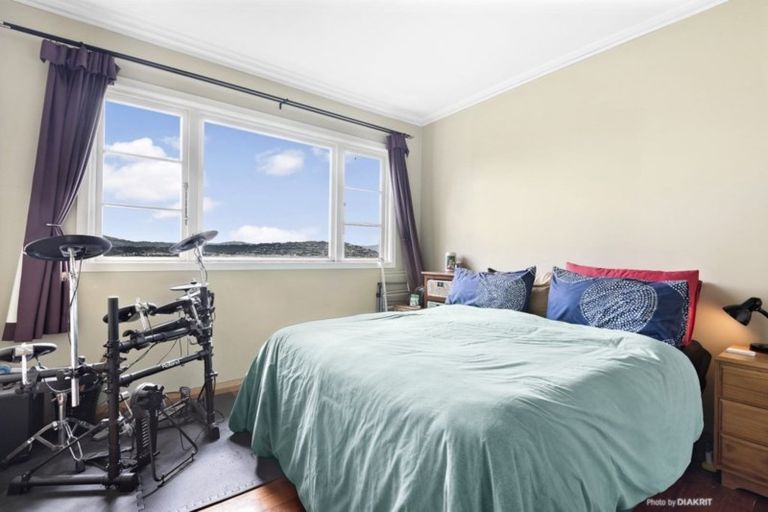 Photo of property in 139 Townsend Road, Miramar, Wellington, 6022