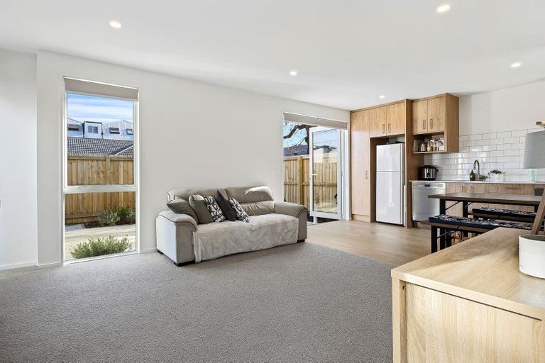Photo of property in 2/535 Saint Asaph Street, Phillipstown, Christchurch, 8011