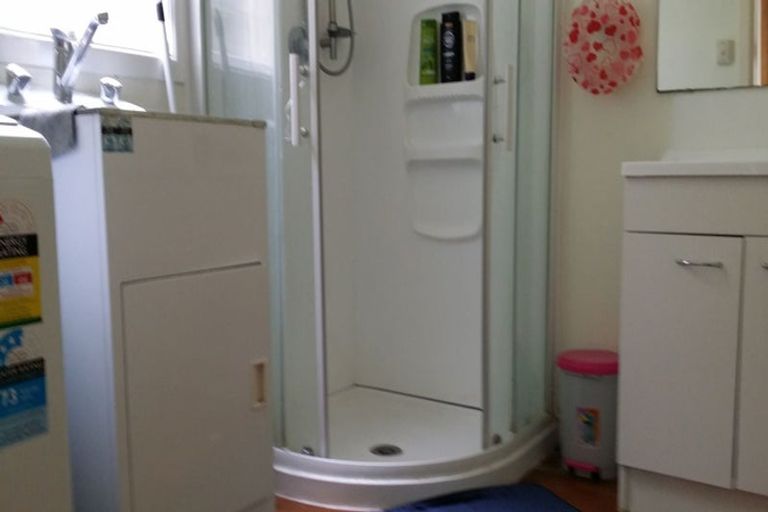 Photo of property in 75 Todman Street, Brooklyn, Wellington, 6021