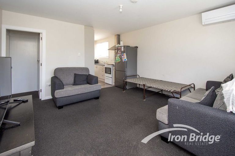 Photo of property in 2/123 Hills Road, Edgeware, Christchurch, 8013