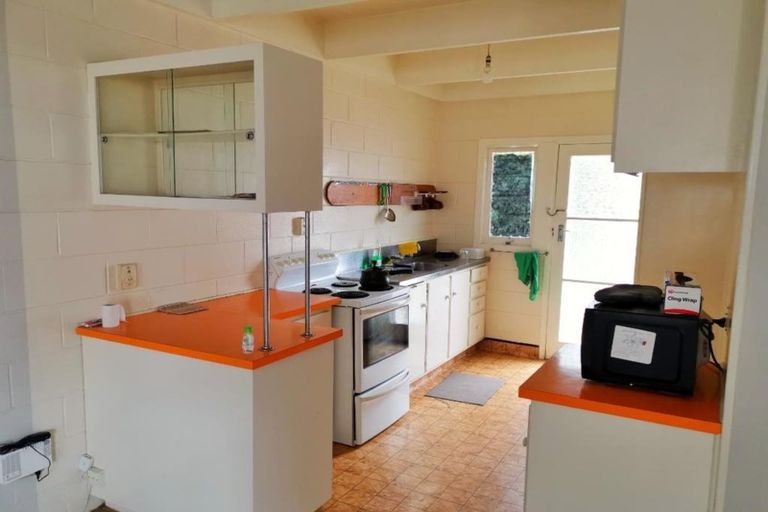 Photo of property in 1/22 Kelston Street, New Lynn, Auckland, 0600