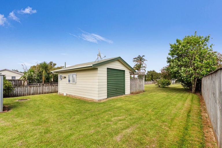 Photo of property in 15 Cook Drive, Whitianga, 3510