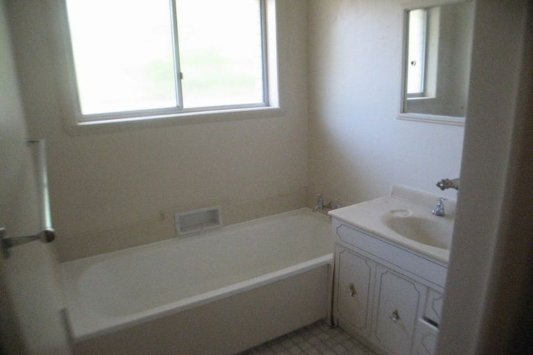 Photo of property in 1/306 College Street, West End, Palmerston North, 4410