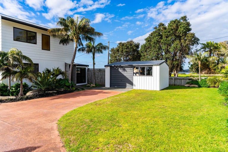 Photo of property in 43 Lincoln Street, Mangawhai Heads, Mangawhai, 0505