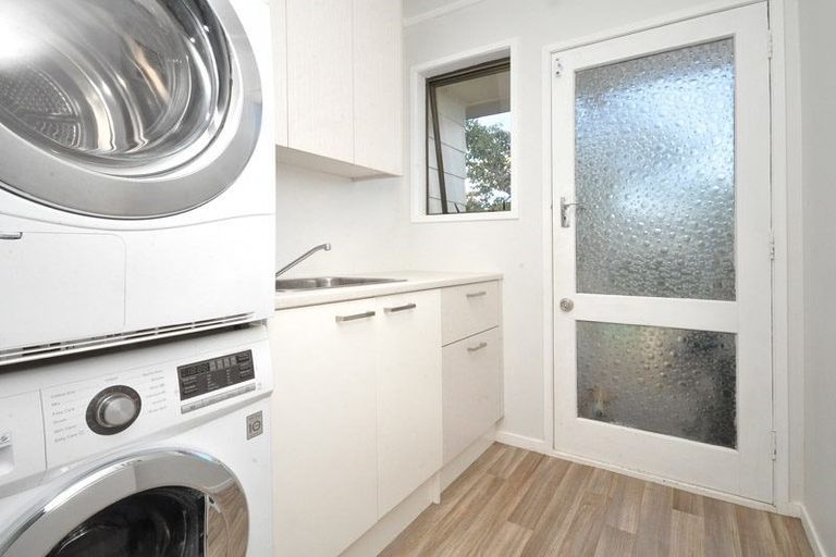 Photo of property in 4 Wesleydale Place, Papakura, 2110