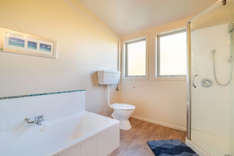 Photo of property in 22 Estuary Crescent, Fairfield, Dunedin, 9018