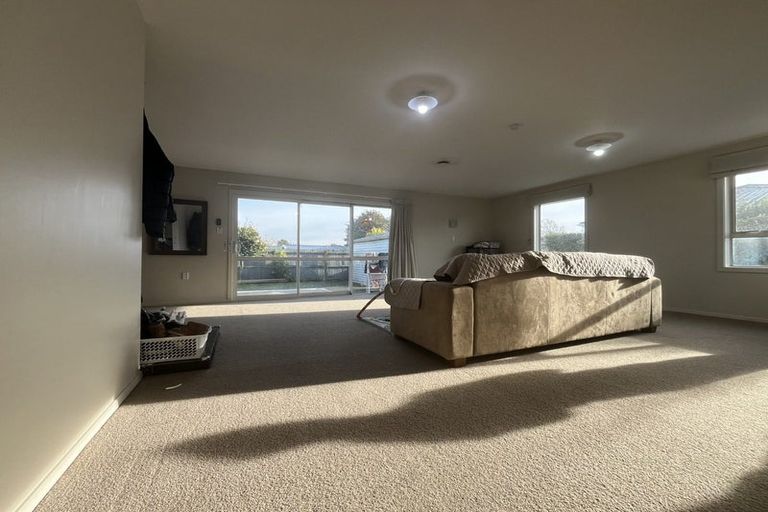 Photo of property in 47 Fovant Street, Russley, Christchurch, 8042