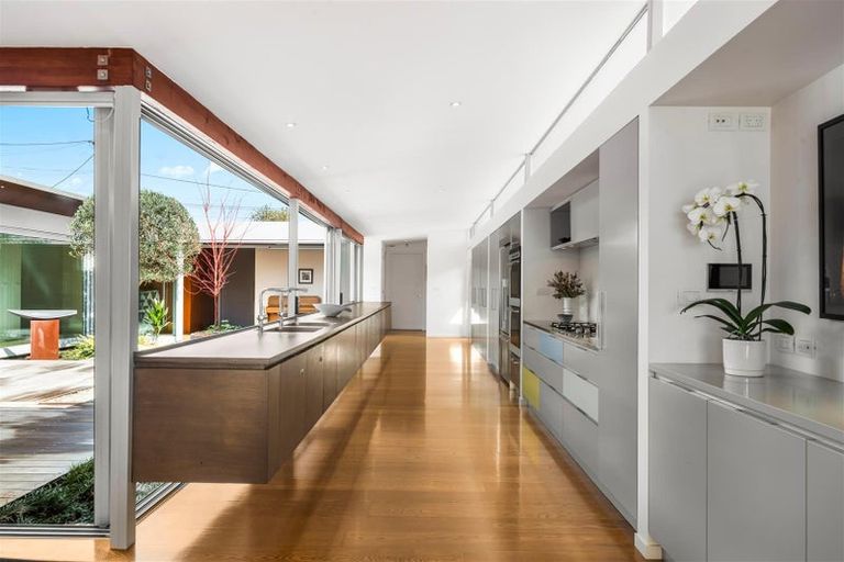 Photo of property in 58 Seacliffe Avenue, Belmont, Auckland, 0622