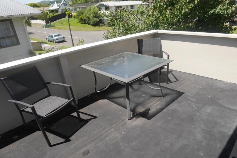 Photo of property in 25 Hartford Crescent, Totara Park, Upper Hutt, 5018