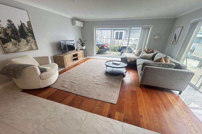 Photo of property in 34 Richards Avenue, Forrest Hill, Auckland, 0620