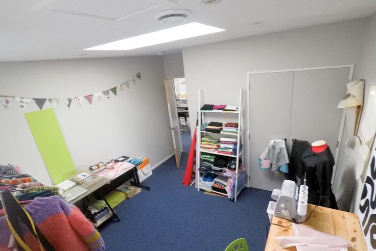 Photo of property in 5/35 Home Street, Mount Victoria, Wellington, 6011