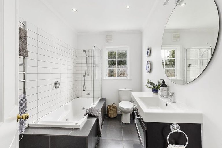 Photo of property in 6 Monro Street, Seatoun, Wellington, 6022